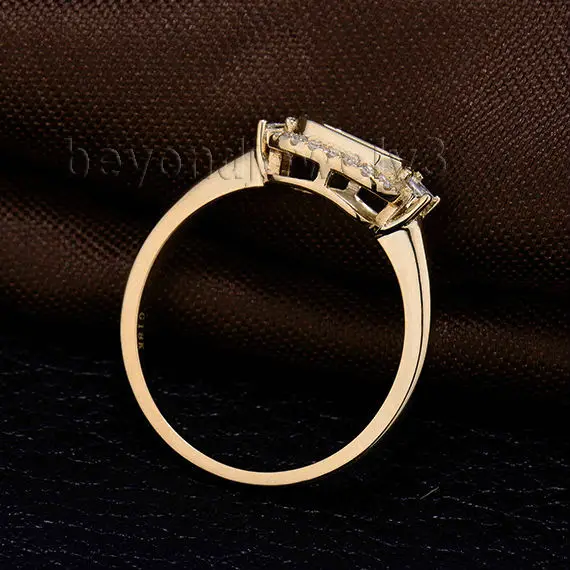 Unique Emerald Cut Diamond Ring Setting 4x6mm18Kt Yellow Gold WU270