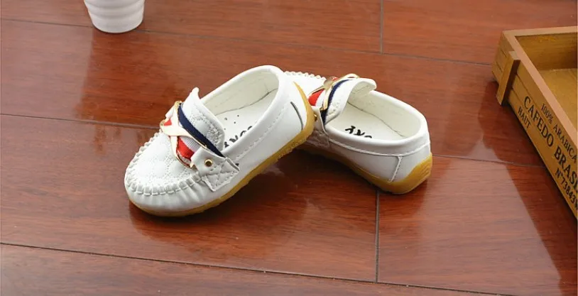 Весенне-осенняя кожаная обувь детская обувь повседневные модные мягкие Нескользящие Детские туфли на плоской подошве для девочек размер: 21-30 - Цвет: white