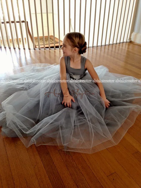 

Gray soft tulle Flower Girl Dresses for Wedding Puffy Ball Gowns girls dancing pageant dresses Kids Evening Gowns
