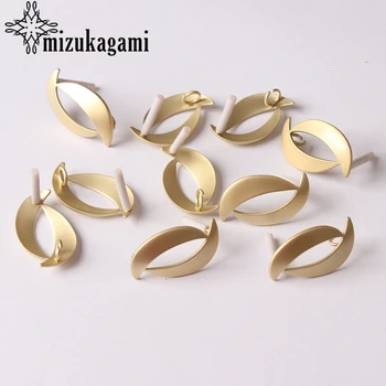 

Zinc Alloy Golden Hollow Oval Moon Earrings Base Earrings Connector 14X24mm 6pcs/lot For DIY Fashion Earrings Making Accessories