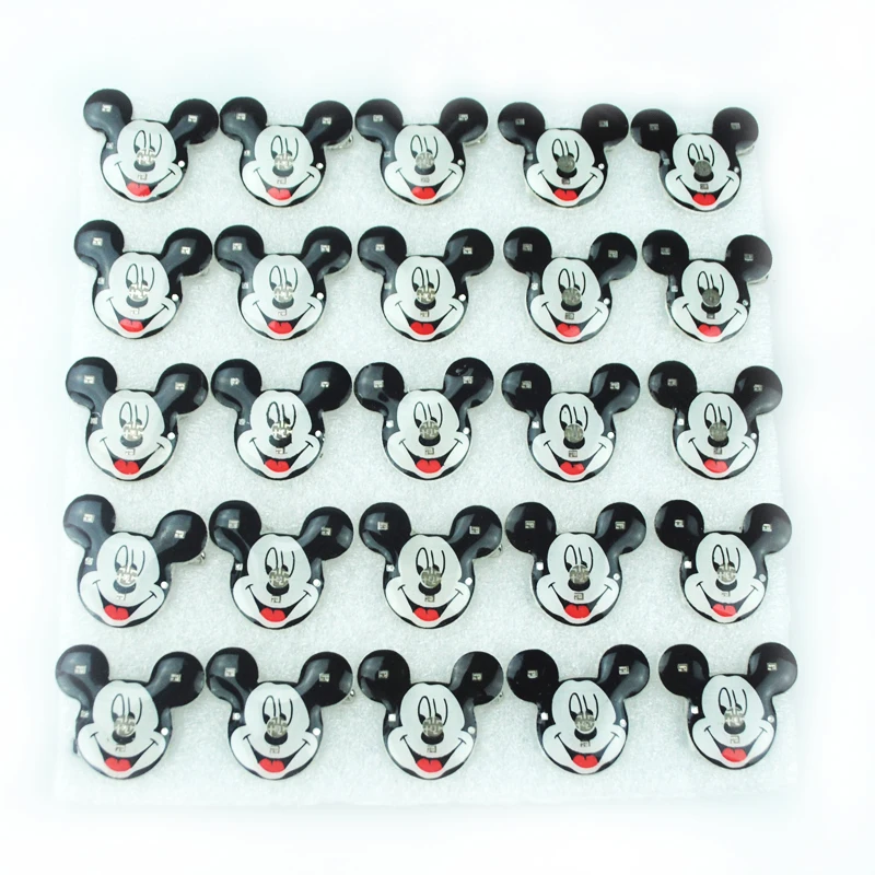 mickey brooch (2)