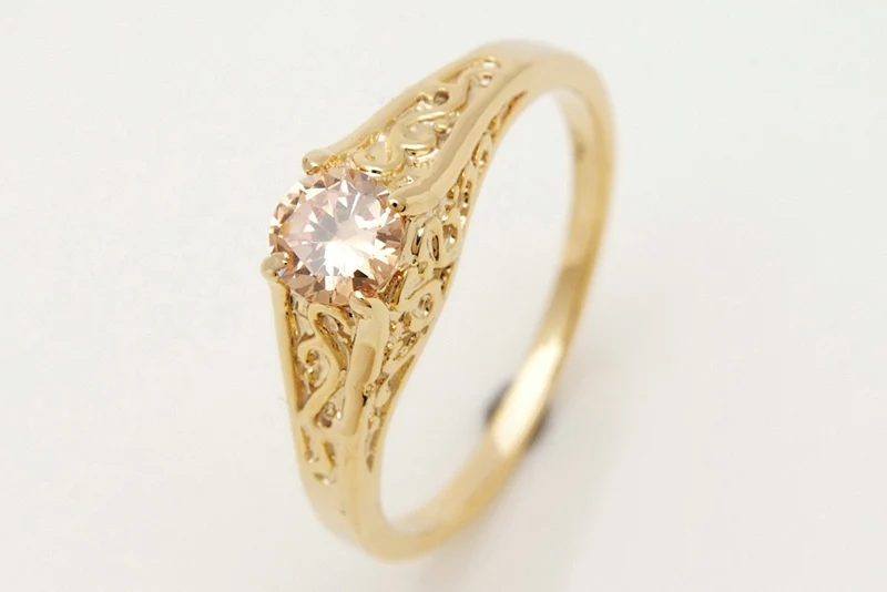 gold ring for girlfriend birthday