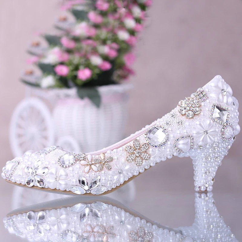 

Luxurious Elegant Imitation Pearl Wedding Party Dancing Shoe Bridal Shoes Crystal diamond low-heeled shoes Lady Dress Shoes