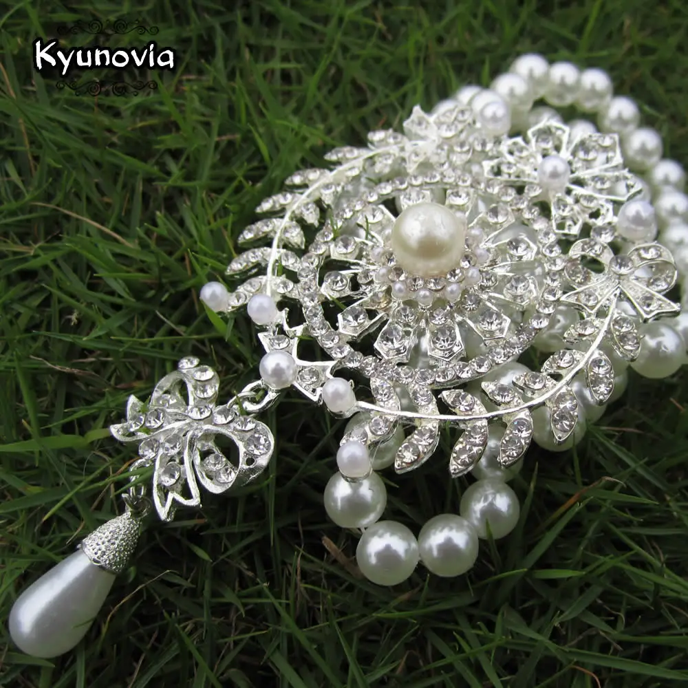 Kyunovia, жемчужный браслет-корсаж ручной работы, украшенный кристаллами, свадебные браслеты, корсаж на запястье, брошь в виде цветка, корсаж на запястье z03