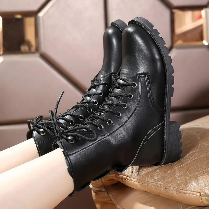 

Women Boots British Style Classic Women Motorcycle Martin Boots Punk Bandage Autumn Waterproof Shoes Bota Feminina Size 35-42