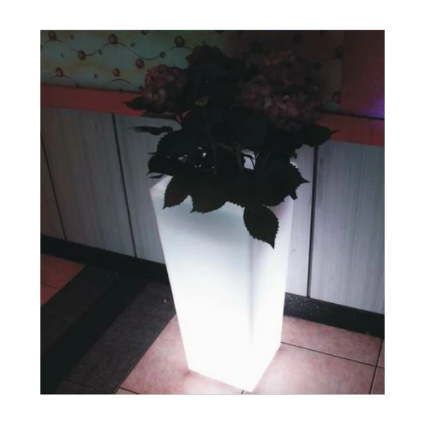 FLOWER POT (82)