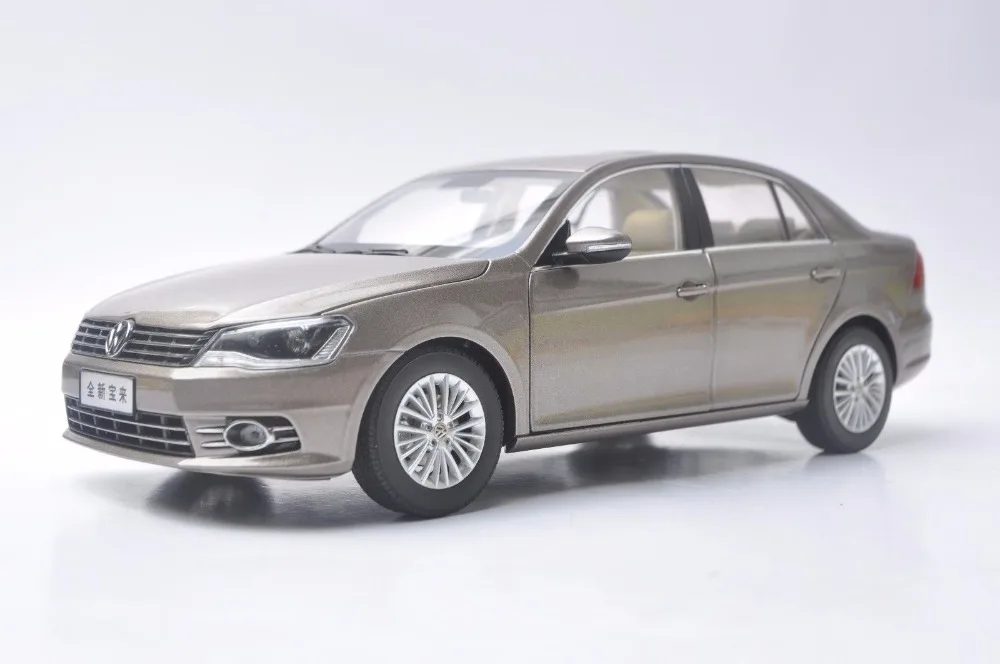 1:18 литая под давлением модель для Volkswagen VW Bora 2013 игрушечный автомобиль из Золотого Сплава миниатюрная Коллекция подарков Jetta US