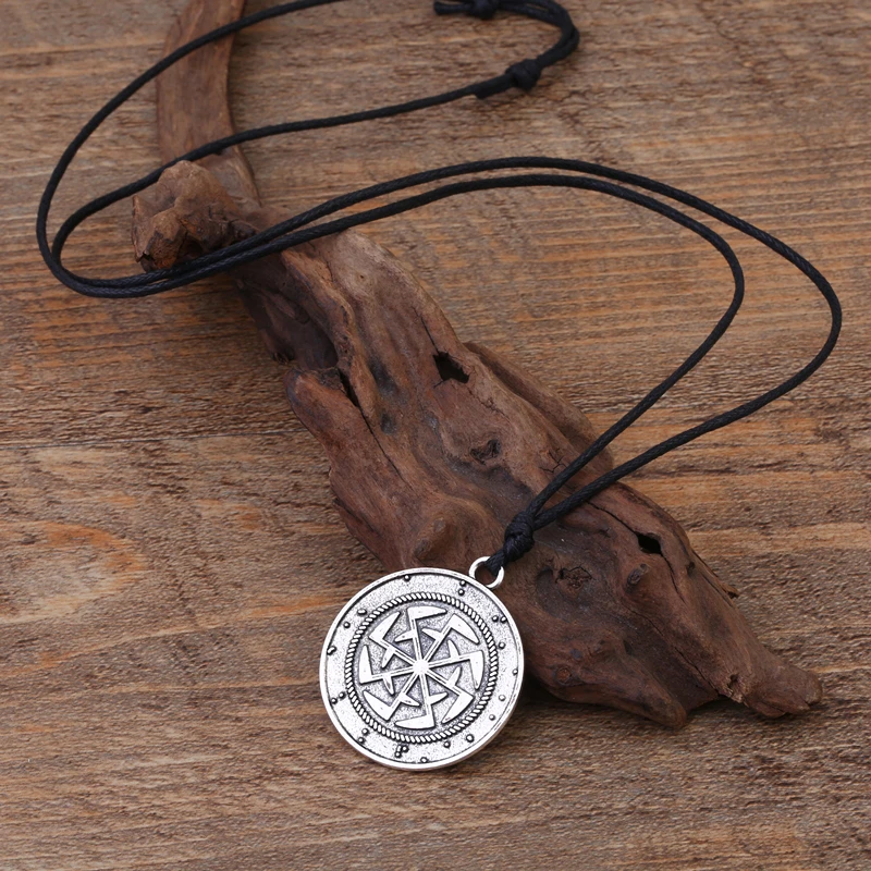 Teamer Vintage Talisman Magic Charm Necklace Symbol of Wealth 
