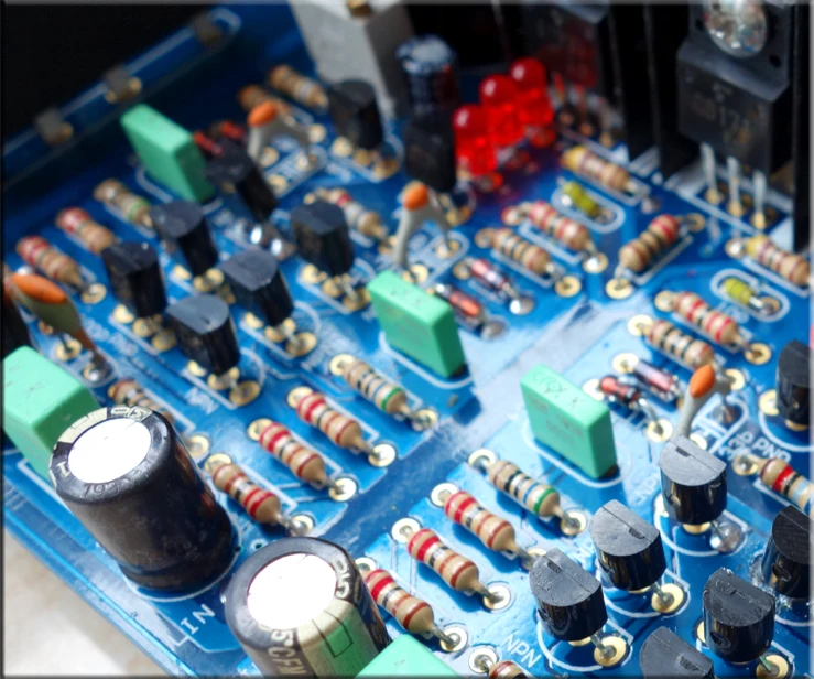 A3 300W + 4ohm усилитель класса AB комплект IRFP240 IRFP9240 на A42 92 UPC1237|Усилители мощности| |
