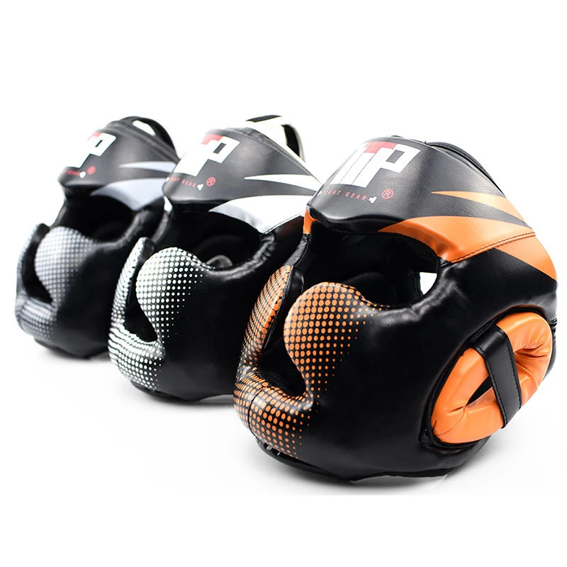 Billige Muay Thai MMA Taekwondo Boxen Helm Sanda Kampfkunst Grappling Kampf Training Kopfbedeckungen Schutz Ausrüstung 2018 DDO