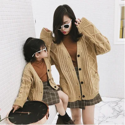 

Family Matching Outfits Autumn Winter Knit Christmas Sweaters Coats Baby Girls Cardigan Mother and Daughter Mommy and Me Clothes
