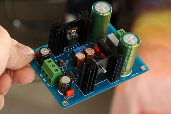 

2018 Super miniature digital power amplifier board 2*3W D class PAM8403 power amplifier board Efficient 2.5 ~ 5V