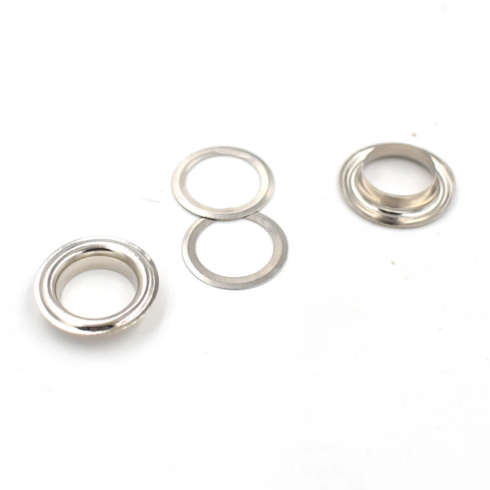 1000 eyelets. 100 sets of package.inner diameter of 12mm.Corn. Metal