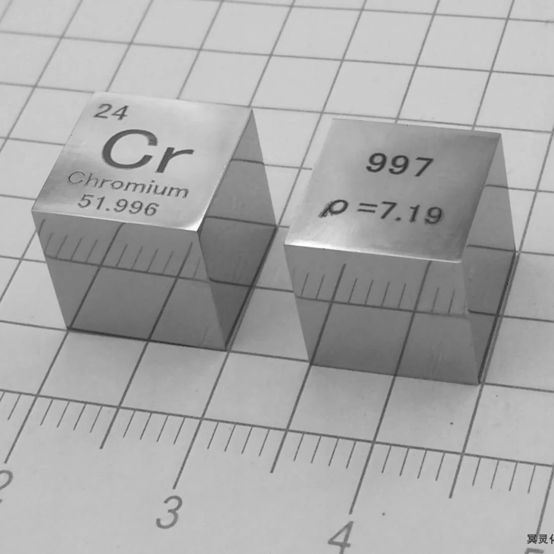 Креативный 1 шт 10 мм зеркальный полированный хромированный кубик, промежуточная Таблица элементов куб(Cr≥99. 7