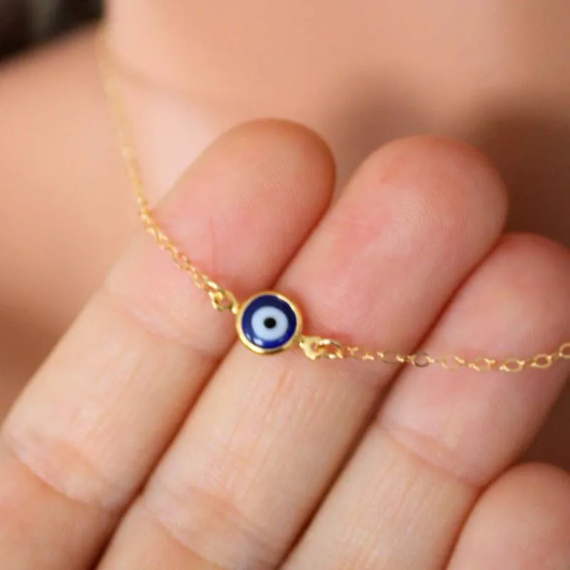 Small round eye necklace
