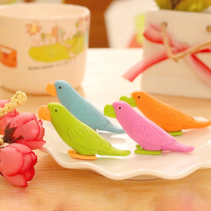 

1PC Pencil Erasers Creative Cartoon Parrot Eraser Mini Cute School Eraser Supplies, Good Prize Kids, Eraser Toys Fun Collection