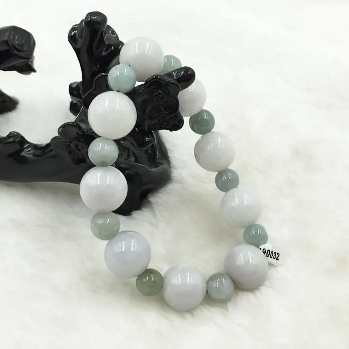 

Vintage Certified Grade A Genuine Natural Green Jadeite Jade Bracelet Bangle 032