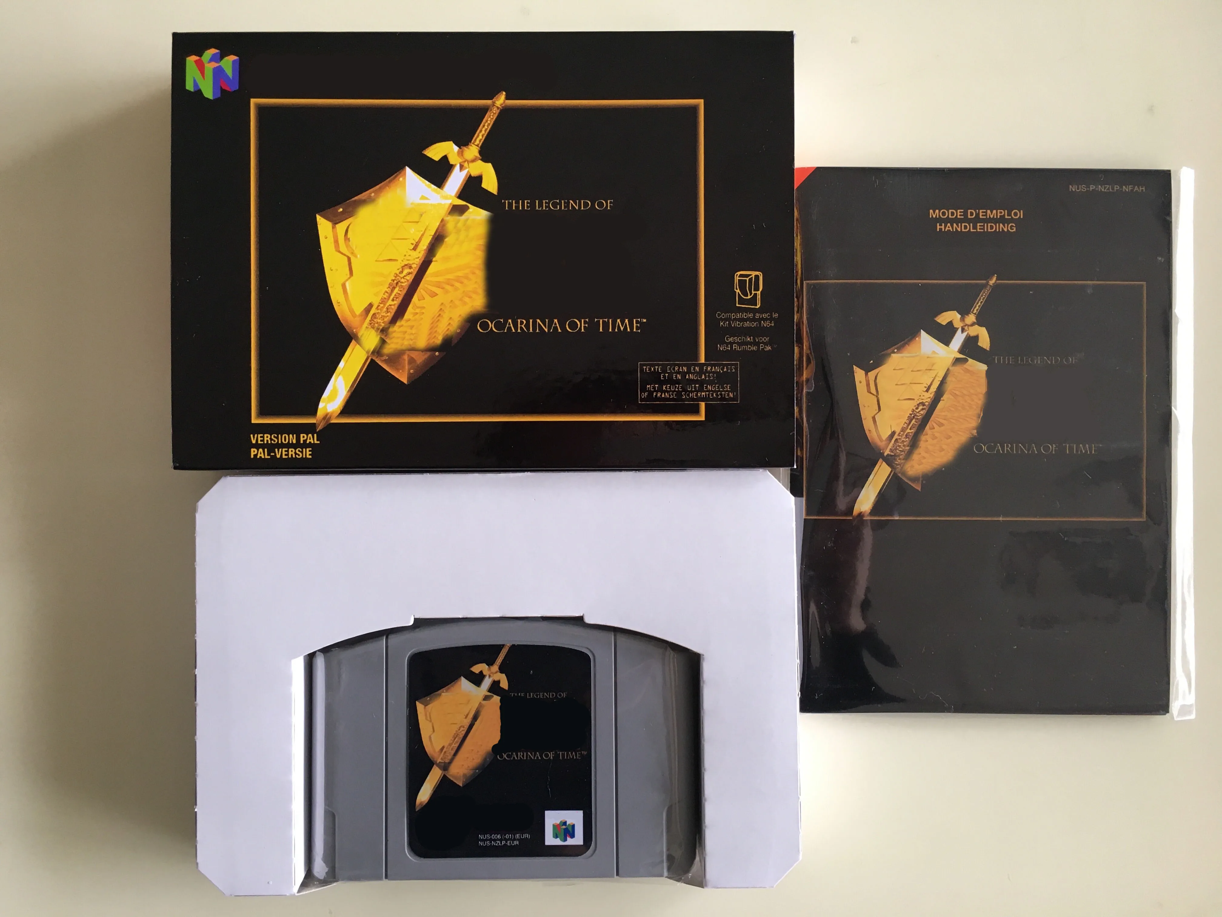 legend of zelda ocarina of time n64 gold cartridge