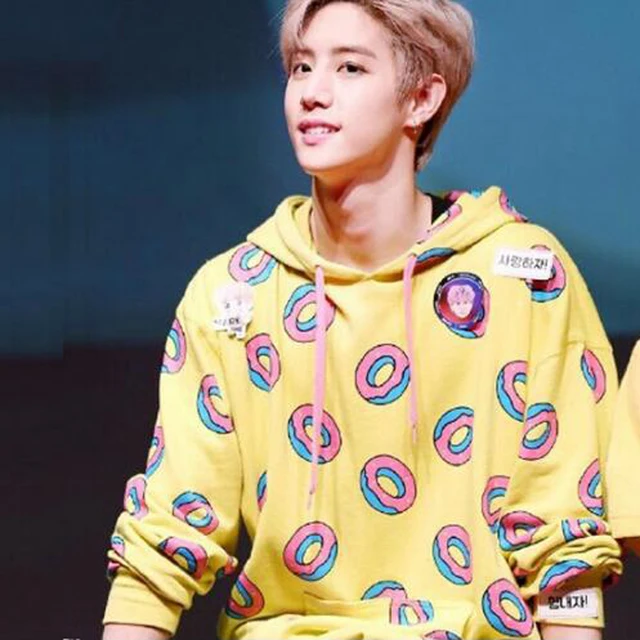 ÐаÑÑинки по запÑоÑÑ Ð¼Ð°Ñк из GOT7 в желÑом Ñ
Ñди