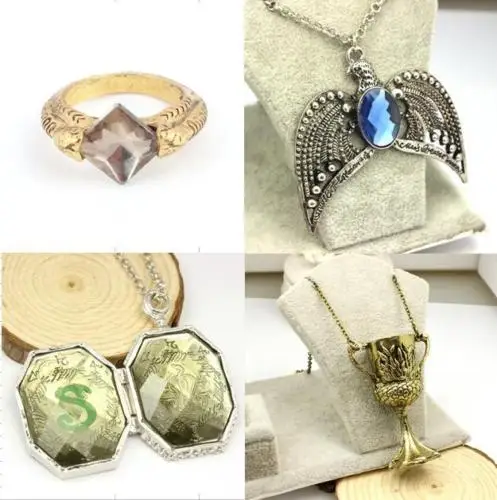 

Lord Voldermort Horcrux 4PCS Sorcerer Stone Ring Diadem Hufflepuff Cup Locket Halloween New Year Christmas Gift Collectible