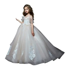 Romantic Little Girls Pageant Dresses Off Shoulder Kids Evening Ball Gowns Robe Mariage Enfant Fille White First Communion Dress 2018 new kids summer frocks girls dress baby robe fille toddler princess lace dresses children robe mariage enfant ball gowns