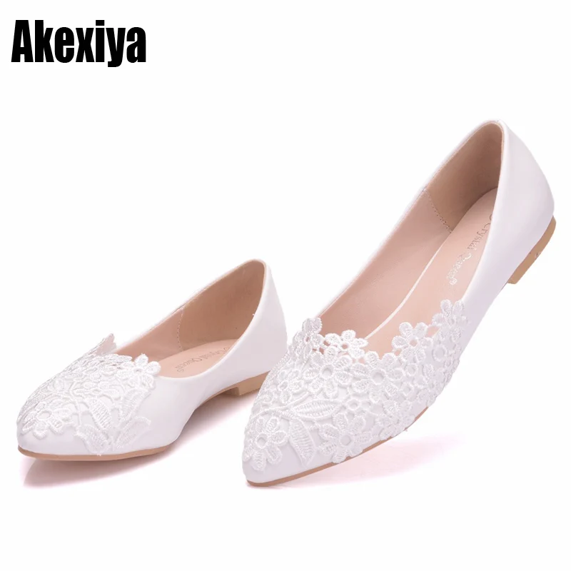 

size 34-43 White Lace Wedding Shoes Women Spring Summer Flowers Bride Shoes Pointed Toe Women Ballet Flats Slip On d668