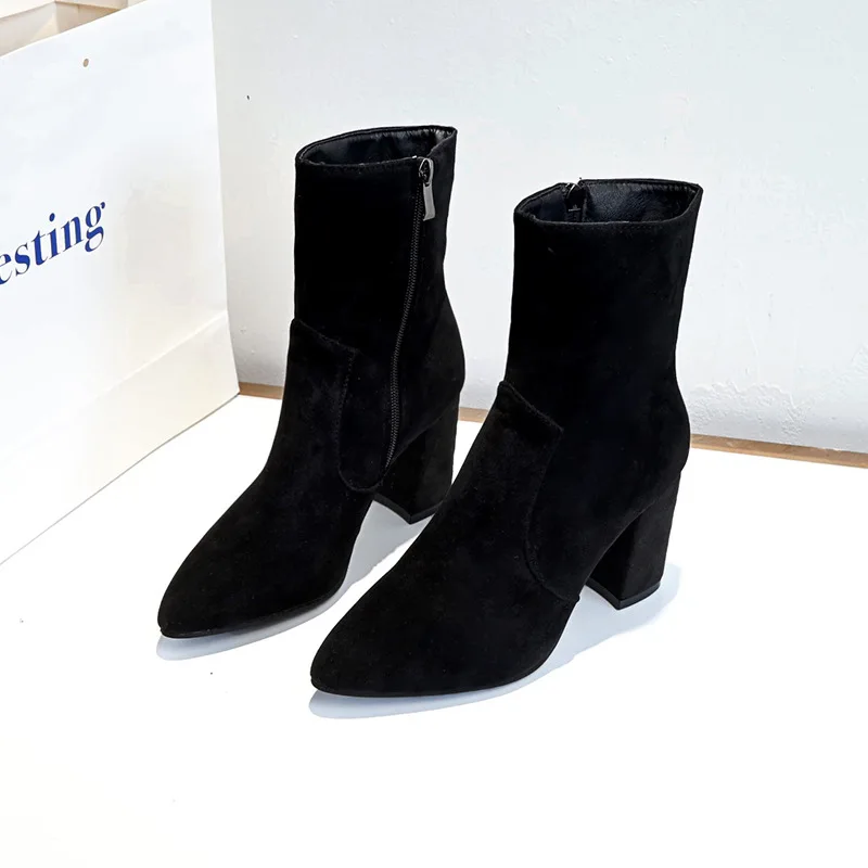 

Winter Casual High Heels Warm Boots Female Platform Zipper Thick Heel Short Boots Ladies Fashion Shoes