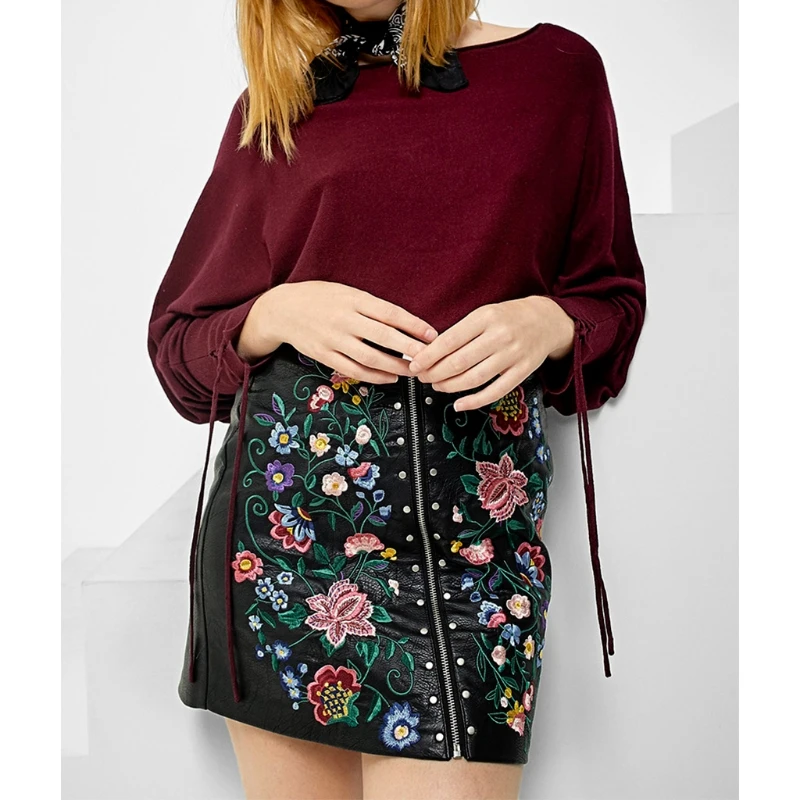 

KLV Women Black Rivet PU Leather Flower Embroidered Zipper Streetwear Mini Skirt short