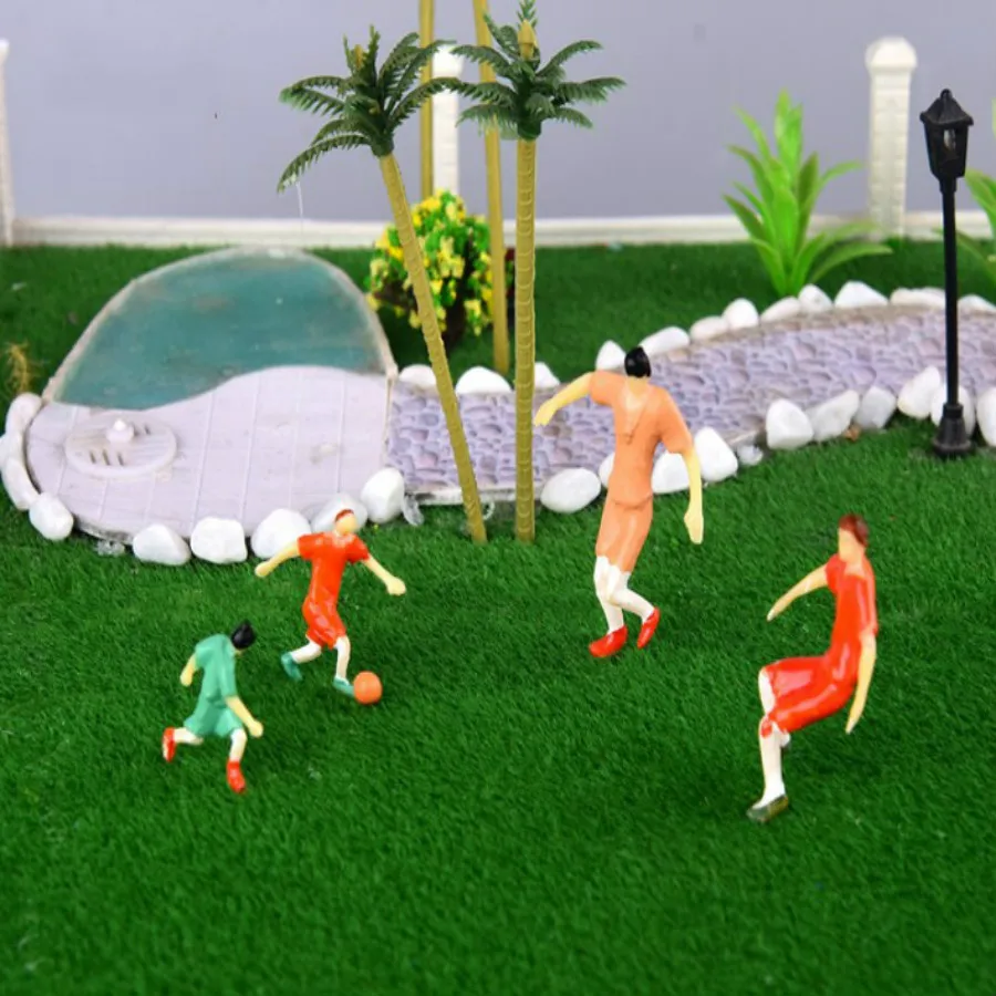 30Pcs/lot 150 scale model miniature sports football figures in