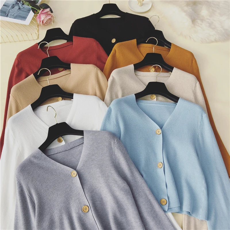 Flare Sleeve Pull Femme Slim Knitting Women Sweaters 2018 Autumn Single Breasted Crop Tops V-Neck Short Cardigan Streetwear Coat Flare Sleeve Pull Femme Slim Knitting Women Sweaters 2018 Autumn Single Breasted Crop Tops V-Neck Short Cardigan Streetwear Coat