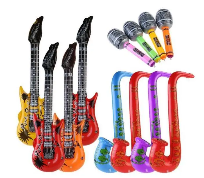 guitarra con microfono de juguete