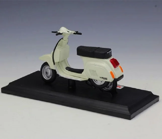 Автоматическая модель мотоцикла и велосипеда Maisto 1:18 Vespa PK 125 игрушка в коробке |