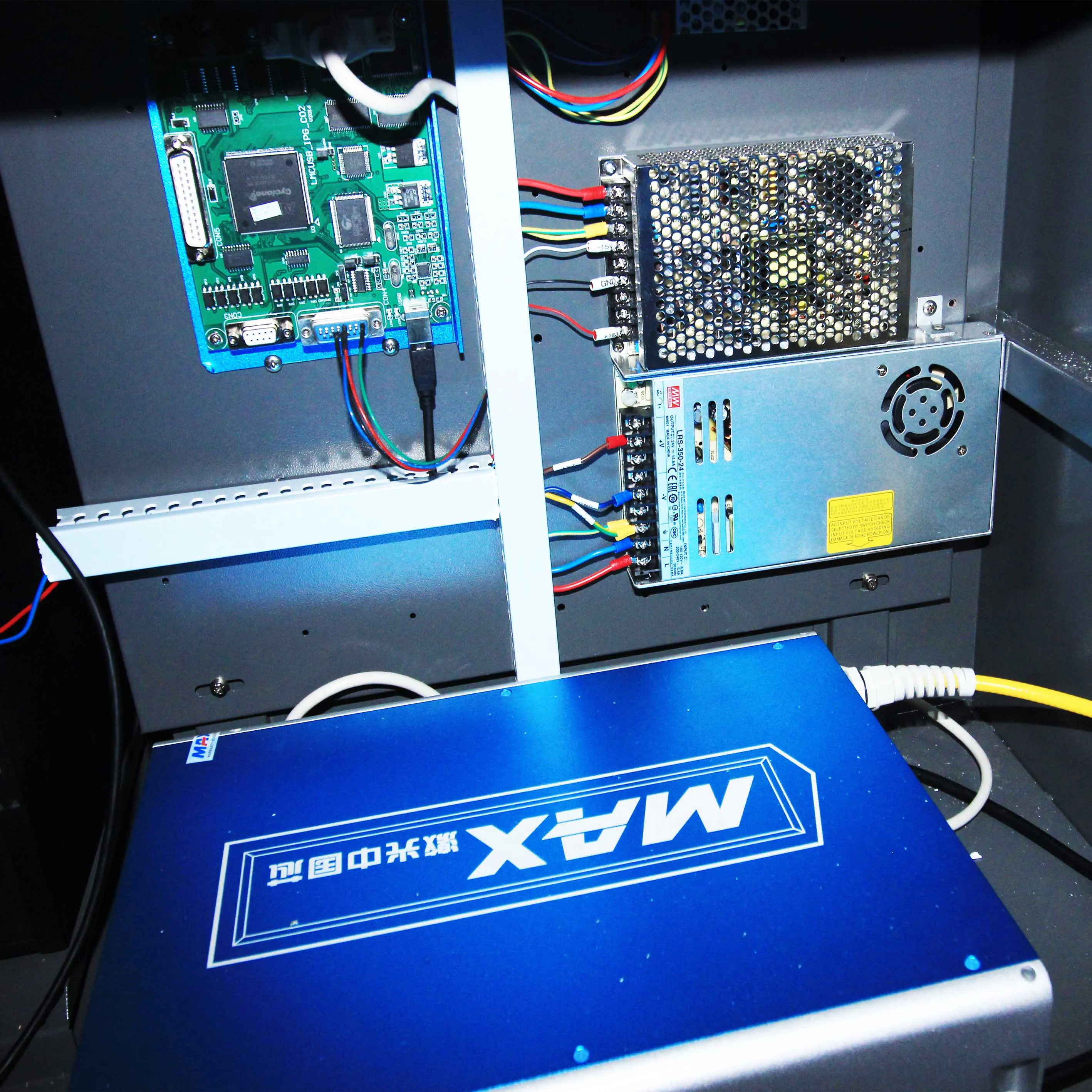 20W/30W/50W fiber laser marking machine engraving CNC stainless steel/wood/glass/etc