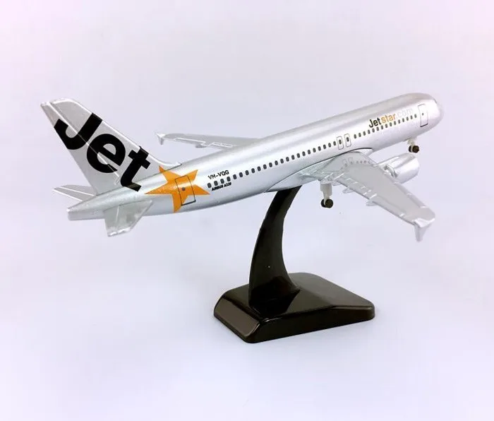 Джейсон пачка 20 см модель самолета Модель Jetstar Аэробус A320 с трёхмерными чертёжами Diecast металлические 1:200 модели самолетов игрушечный