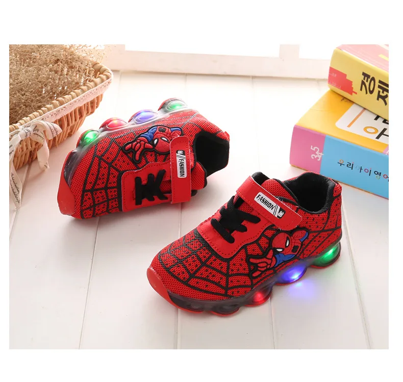 Led tenis светящиеся кроссовки Сетка Человек-паук детская обувь для мальчиков и девочек светодиодные спортивные кроссовки детские повседневные туфли