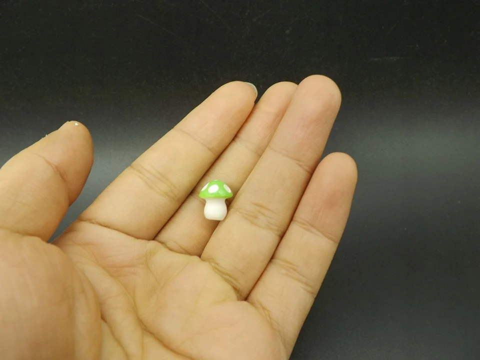 Tiny-P014Mushroom (3)