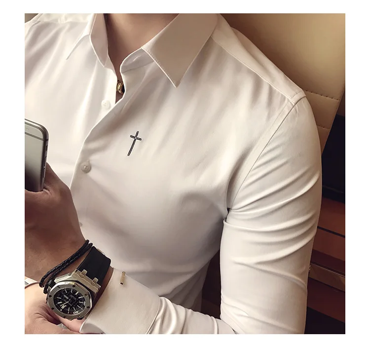 2019 новый бутик хлопок сплошной цвет Мода Вышивка Бизнес Повседневная рубашка с длинными рукавами/