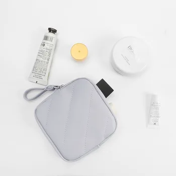 

PVC Sanitary Napkin Storage Bag Large-capacity Handbag Simple and Convenient Storage Bag Key Wallets