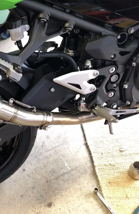 Мотоцикл выхлопных среднего трубы для Kawasaki Ninja400 ниндзя 400 Z400 2018 2019 Соединительная