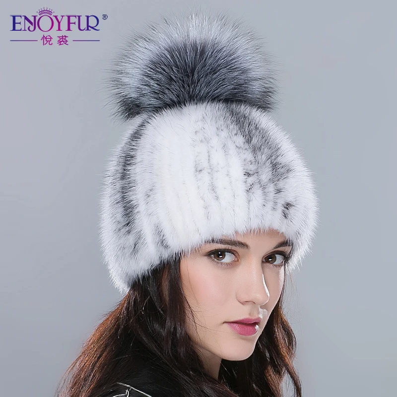 hats with pom pom on top