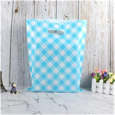 Цельность 50 шт больше размер рисунка Ювелирных изделий пластиковый мешок свадебный подарок толстый бутик подарок шоппинг упаковка пластиковые ручки сумки - Цвет: Blue White grid