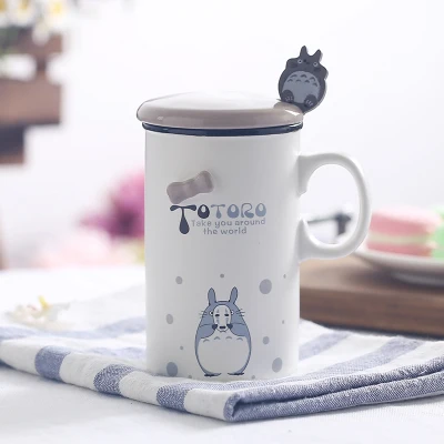 OUSSIRRO 350 мл Totoro мультяшная тема чистый цвет на ощупь керамическая чашка с крышкой и ложкой молочные кружки чашка для детского завтрака - Цвет: 4