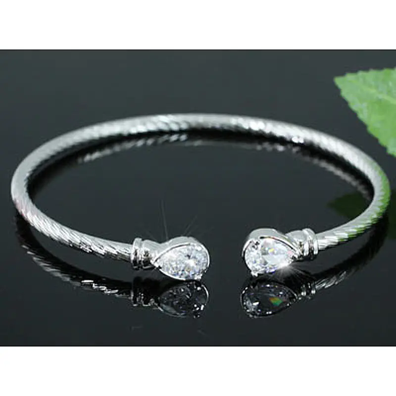

4 Carat Pear Cut Simulated CZ Stone Bangle CSB050