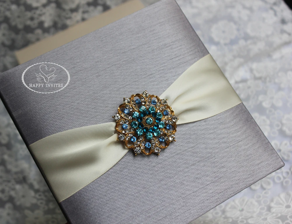 HI2019-08 Hot Sale Silver Silk Box with Brooch   More Colors Available