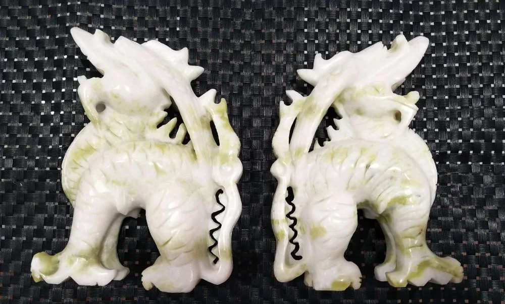 

Lantian hand carved to the sky roar beast family office decoration