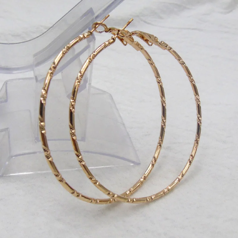 

2018 Fashion Jewelry Gold&Silver Big Hoop Earring For Women Simple Carved Large Circle Round Loop Earrings Statement Accessories