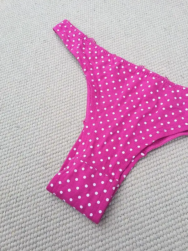 Voplidia T-back New Underwear Women Panties Sexy Women Thongs and G strings Pink Female Seamless Lace Dot Lingerie PM030 Voplidia T-back New Underwear Women Panties Sexy Women Thongs and G strings Pink Female Seamless Lace Dot Lingerie PM030