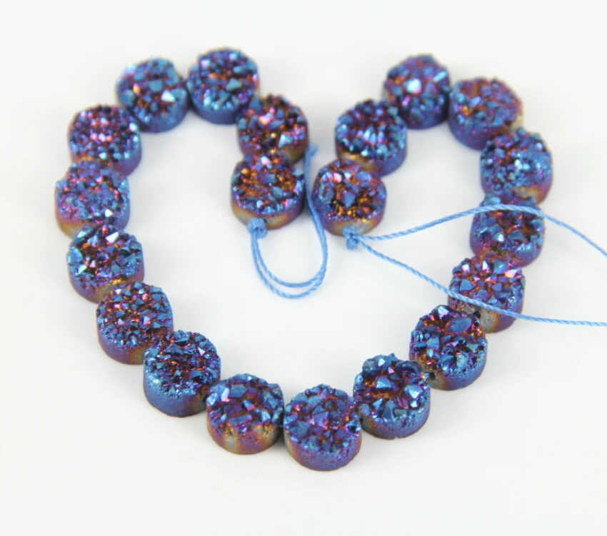 20pcs/str 10mm Natural Blue Purple Titanium Druzy Geode Flat Round Beads Pendants,Sparkly Drusy Raw Quartz Loose Beads Necklace