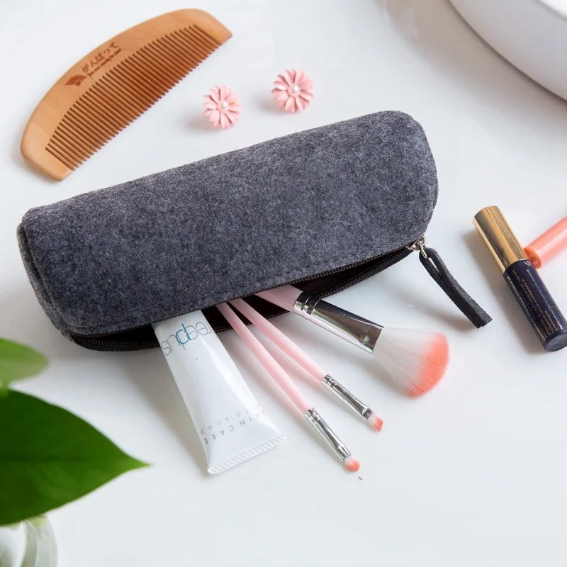 Multifunction Felt Material Cosmetic Bag Handbag Pillow Shape Travel Makeup Storage Bag Zipper Wash Organizer Students Bags