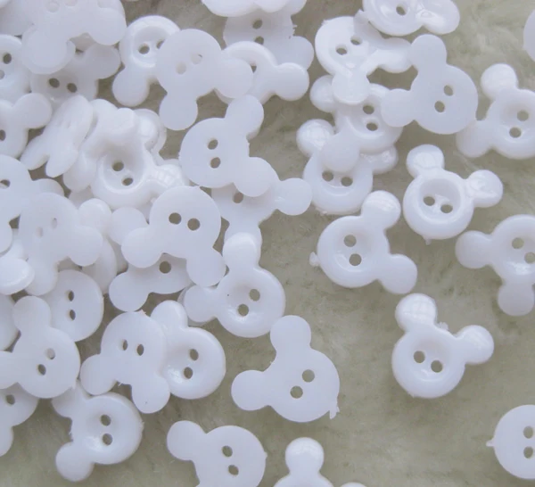 

Free shipping 50pcs 15mm White color plastic 2 hole mickey shape buttons for craft sewing children clothing